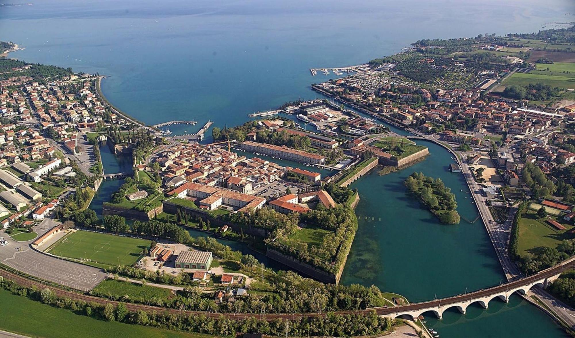La Rosa Del Garda Appartement Peschiera del Garda